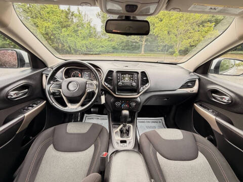 2018 Jeep Cherokee Latitude