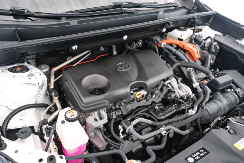 2020 Toyota RAV4 Hybrid LE