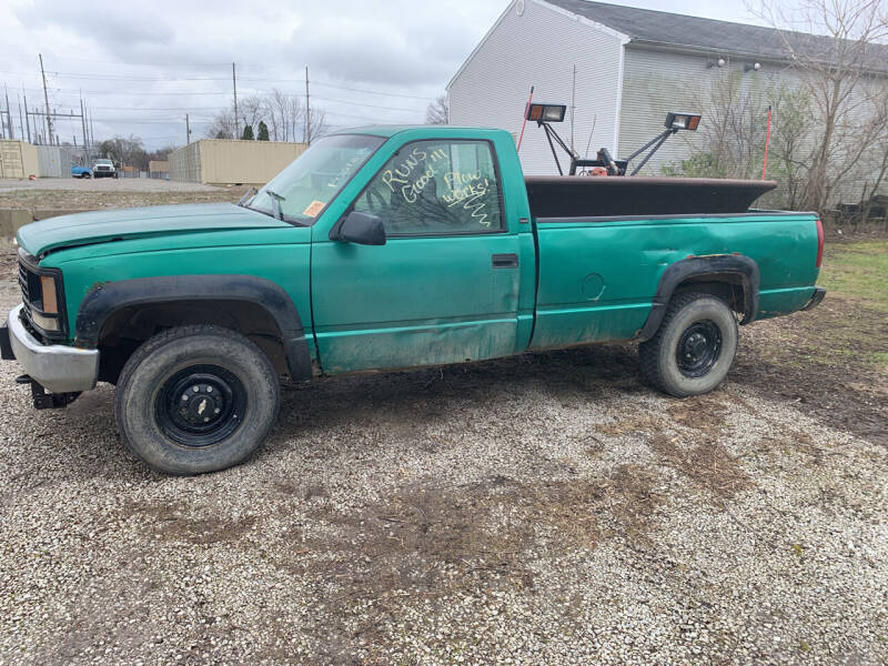 1998 Chevrolet C/K 2500 Series for sale at Autoville in Bowling Green OH