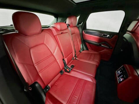 2022 Porsche Cayenne GTS