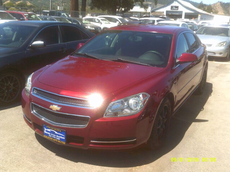 2011 Chevrolet Malibu 1LT photo 2