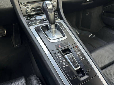 2018 Porsche 911 Carrera