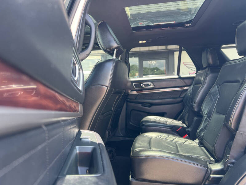 2018 Ford Explorer Platinum