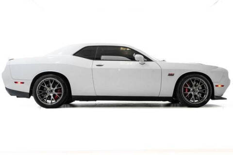 2016 Dodge Challenger SRT 392