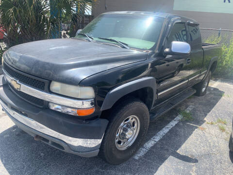 2001 Chevrolet Silverado 2500HD for sale at Castle Used Cars in Jacksonville FL