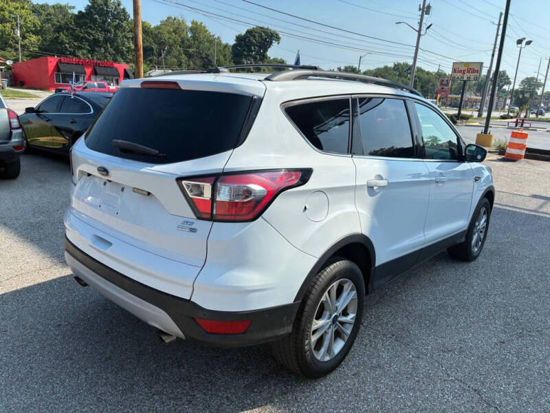 2018 Ford Escape SE