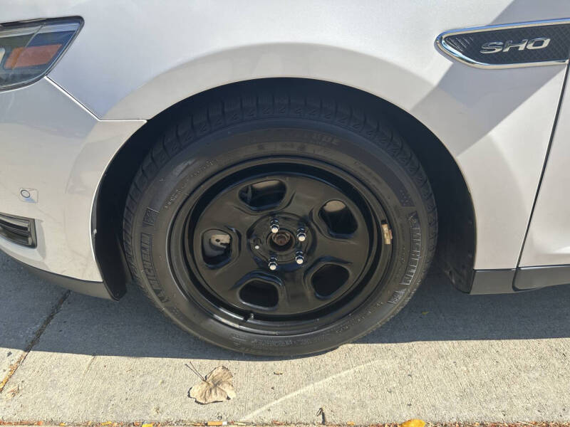 2017 Ford Taurus SHO