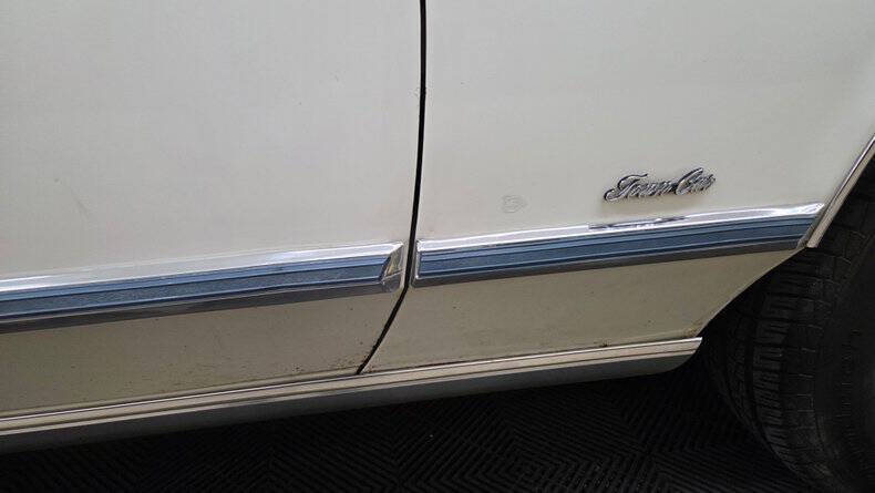 1977 Lincoln Continental