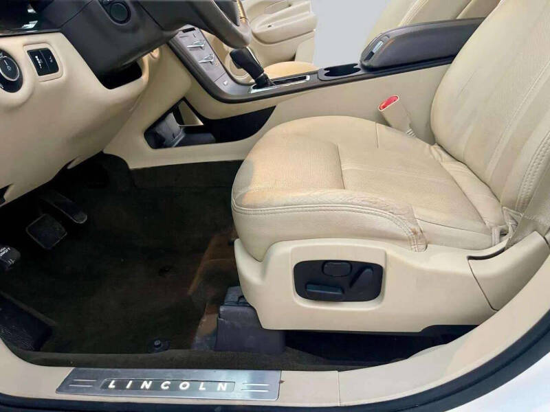 2013 Lincoln MKT EcoBoost
