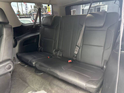 2017 Chevrolet Suburban Premier