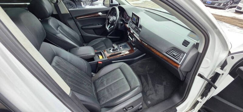 2018 Audi Q5 2.0T quattro Premium Plus