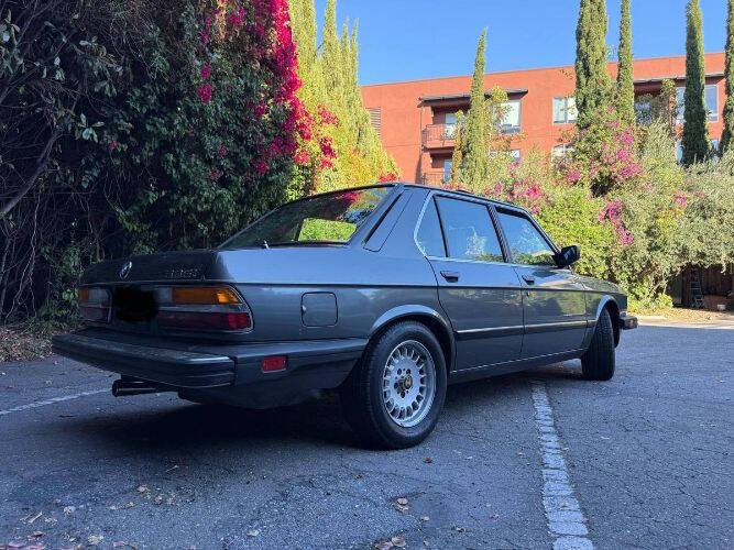 1985 BMW 5 Series