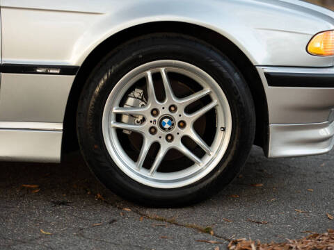 2001 BMW 7 Series 740i