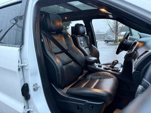 2017 Jeep Grand Cherokee SRT