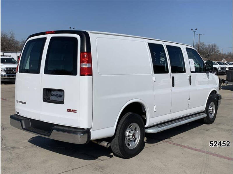 2024 GMC Savana 2500