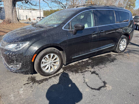 2017 Chrysler Pacifica for sale at PLATINUM MOTORS TOMS RIVER in Toms River NJ