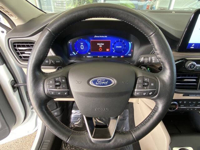 2020 Ford Escape Titanium