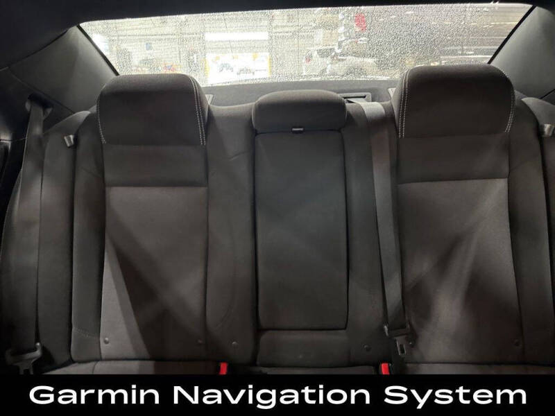 2014 Chrysler 300 SRT8 Core