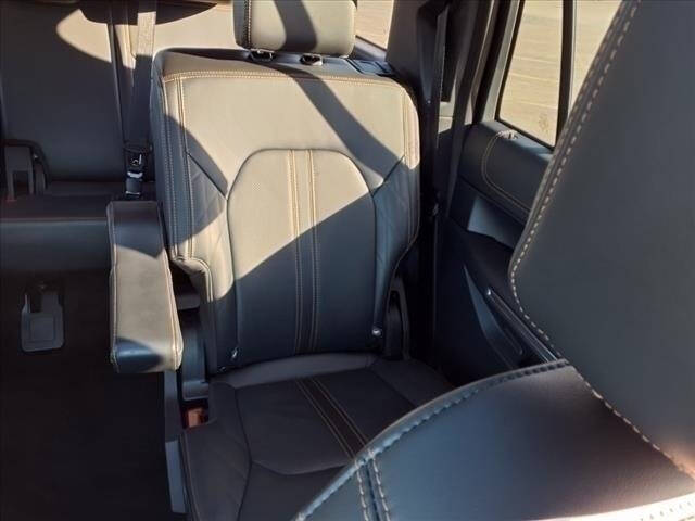 2022 Ford Expedition MAX Platinum