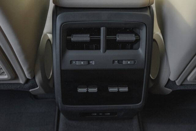 2025 Porsche Macan 4 Electric