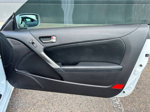 2015 Hyundai Genesis Coupe 3.8 Ultimate