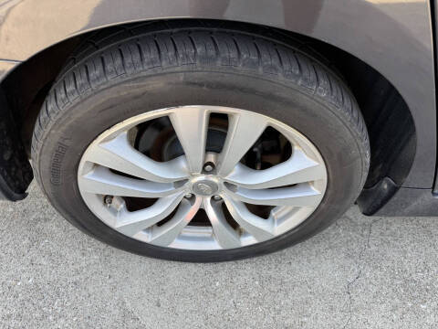 2010 Infiniti M35