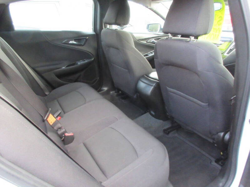 2024 Chevrolet Malibu LS