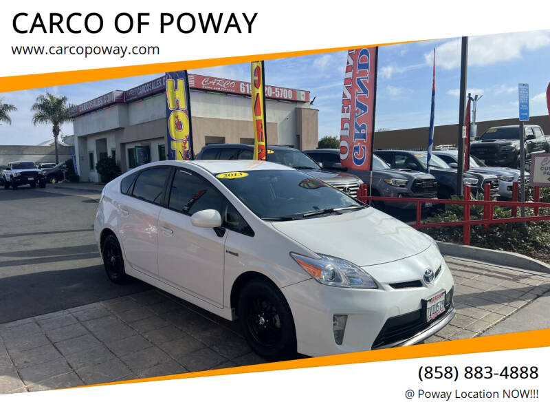 2013 Toyota Prius Two's photo