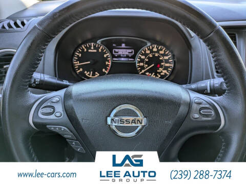 2018 Nissan Pathfinder SV