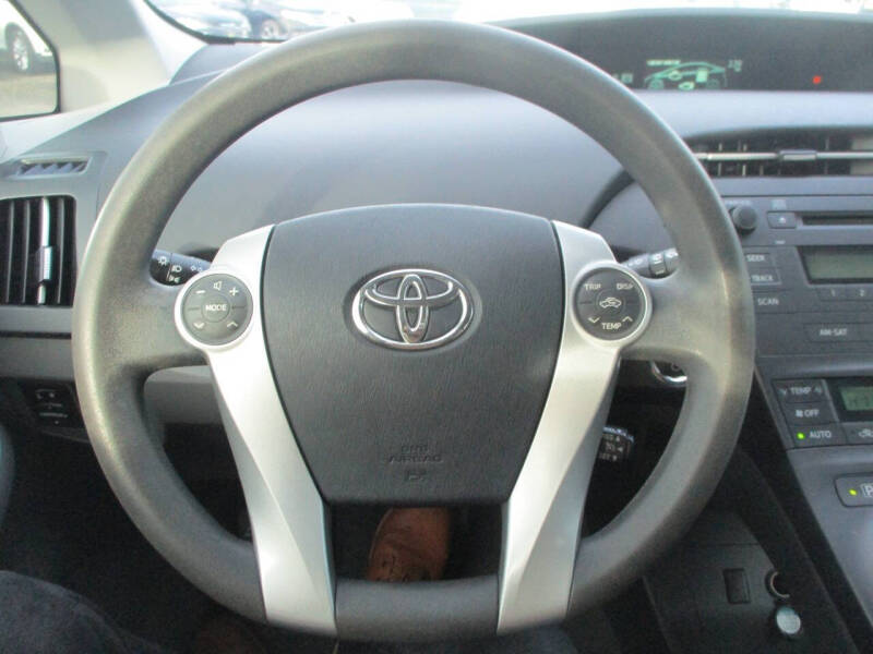 2010 Toyota Prius III