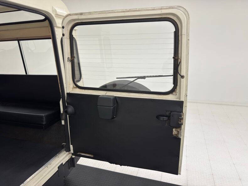 1987 Land Rover Defender