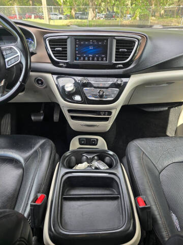 2018 Chrysler Pacifica Touring L