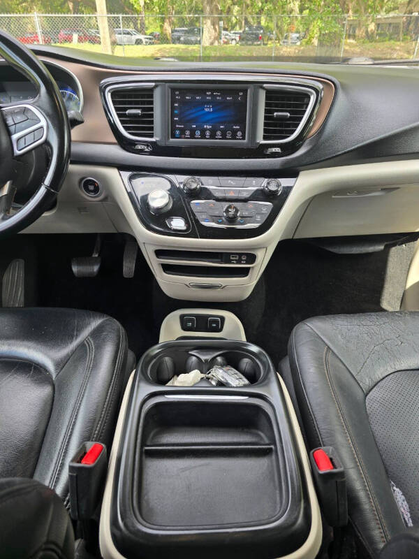 2018 Chrysler Pacifica Touring L