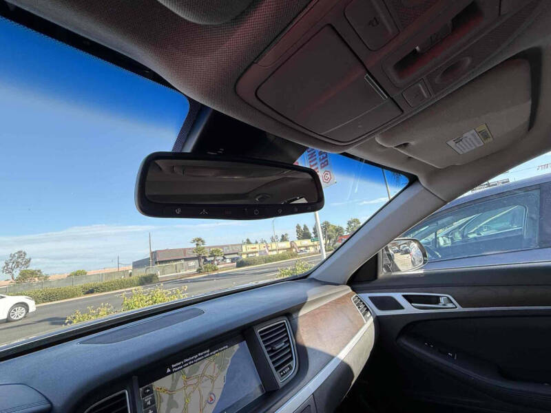 2016 Hyundai Genesis