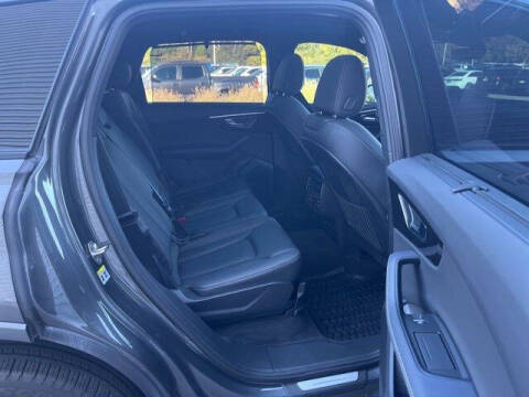 2025 Audi Q7 quattro Premium Plus 45 TFSI