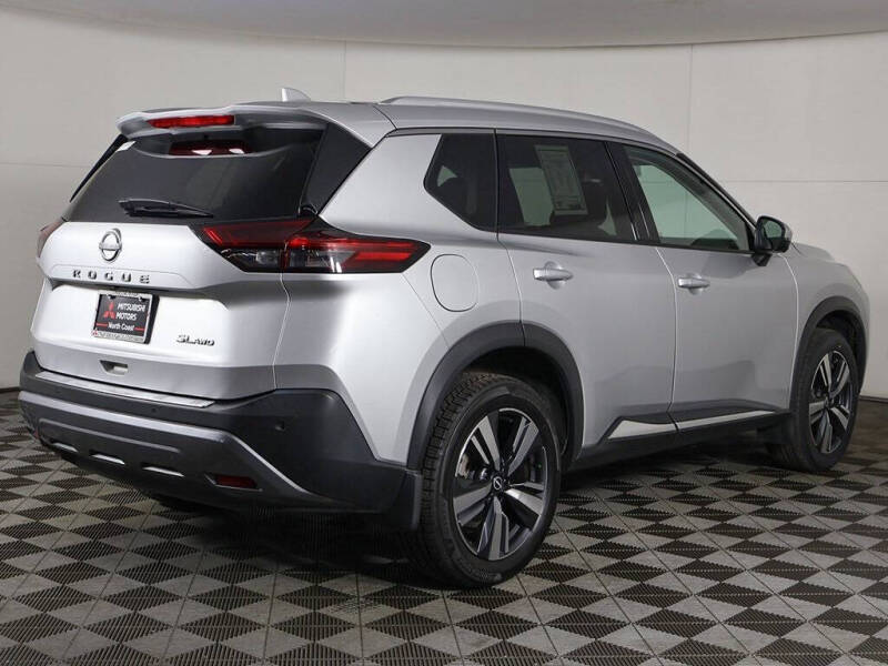 2022 Nissan Rogue SL