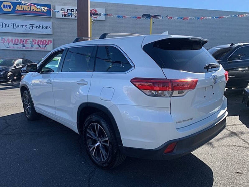 2017 Toyota Highlander