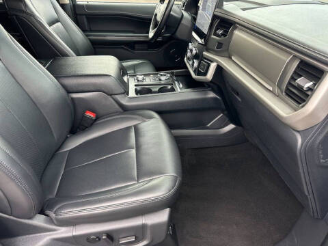 2024 Ford Expedition XLT