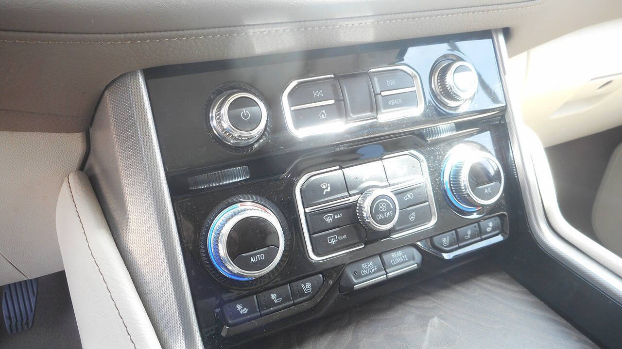 2023 GMC Yukon XL 16