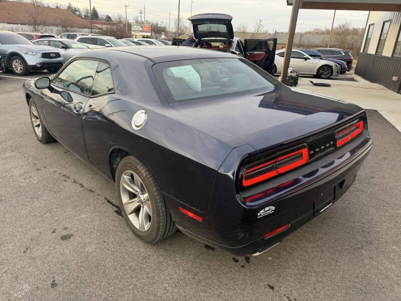2016 Dodge Challenger SXT