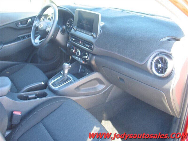 2023 Hyundai Kona SEL