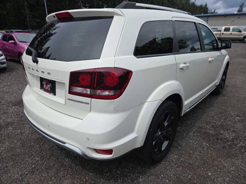 2020 Dodge Journey Crossroad
