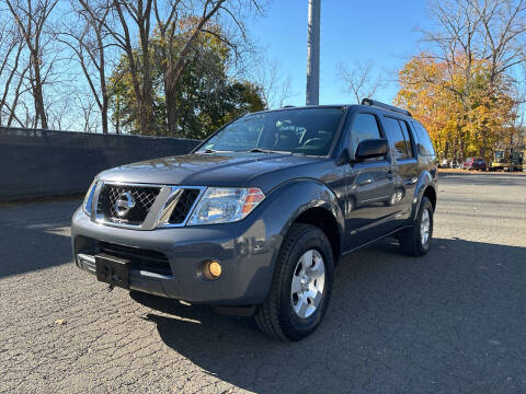 2011 Nissan Pathfinder for sale at Automarket inc in Carmel NY