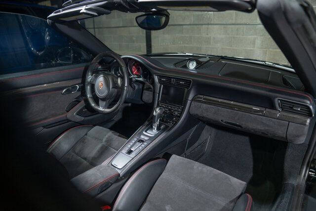 2016 Porsche 911
