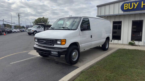 2004 Ford E-Series E-250