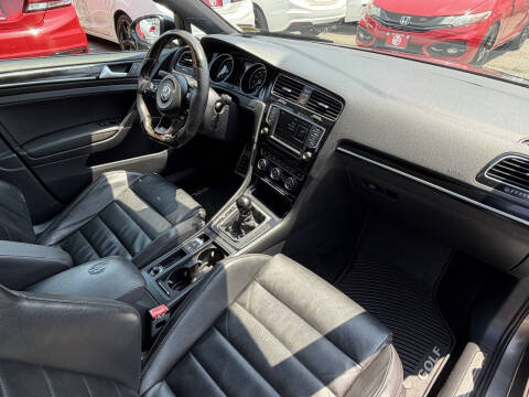 2016 Volkswagen Golf R 4Motion