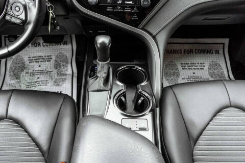 2020 Toyota Camry SE Nightshade