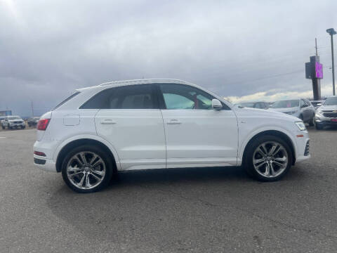 2016 Audi Q3 2.0T quattro Prestige
