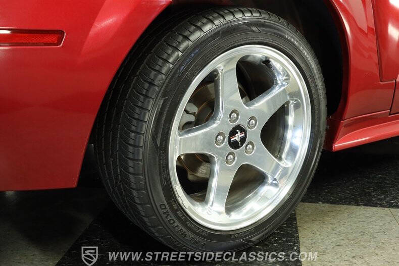 2004 Ford Mustang GT Deluxe