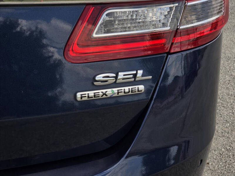 2016 Ford Taurus SEL